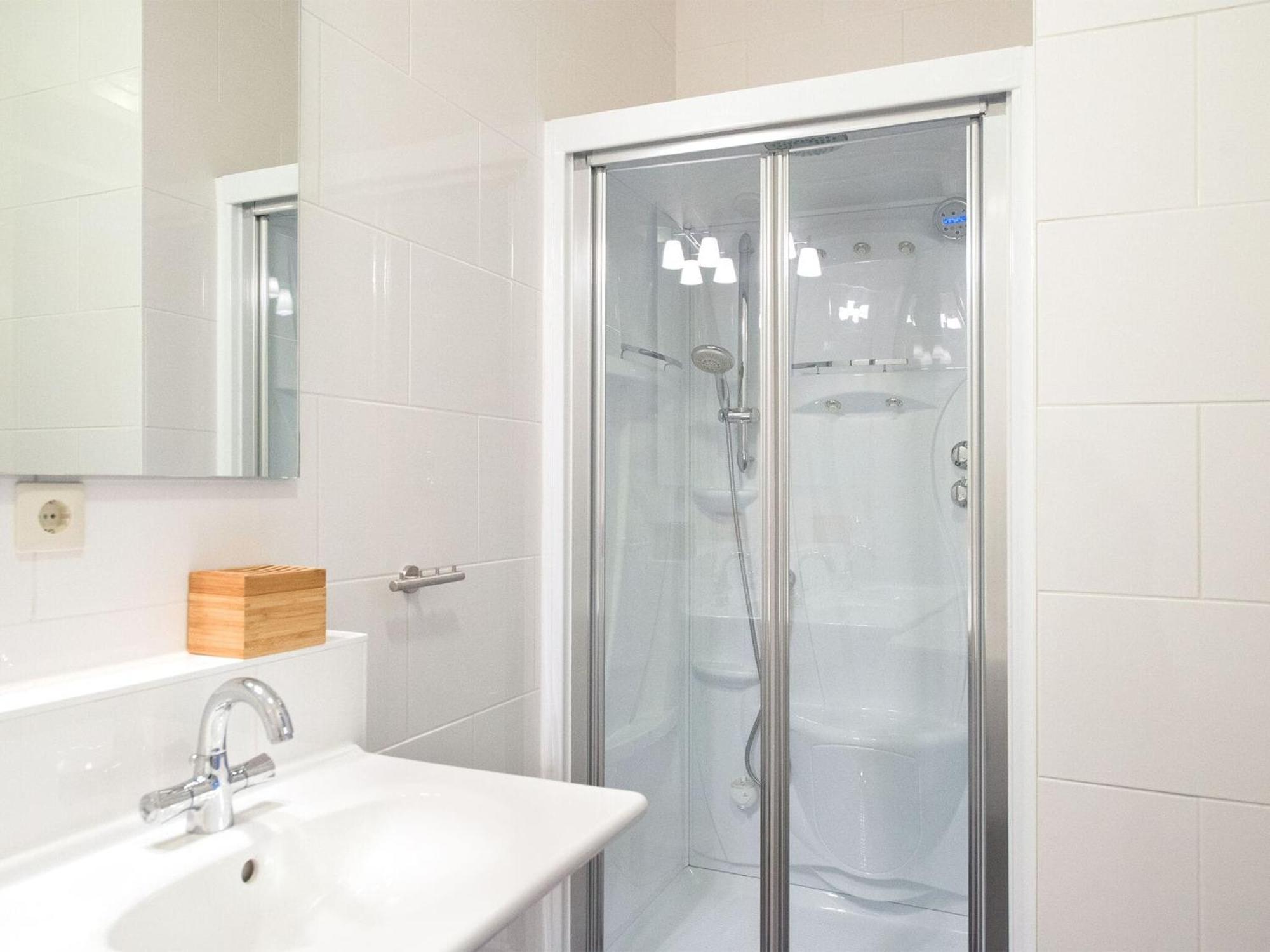 Appartement Appealing In With Balcony Terrace