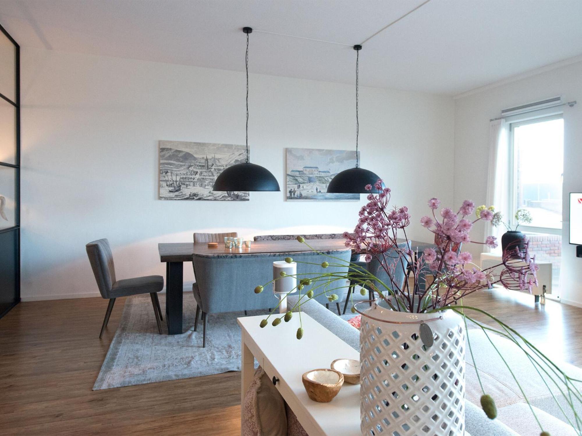 Appartement Appealing In With Balcony Terrace